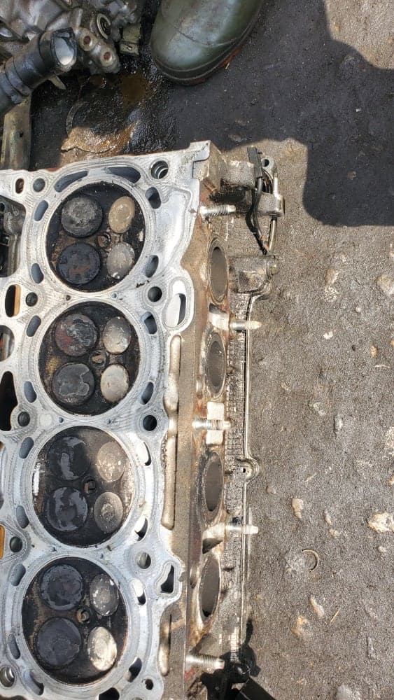 Top cylinder camry 2.7